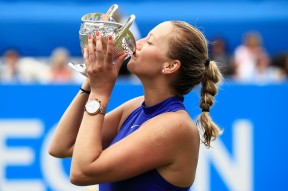 爱游戏体育-科维托娃重要时刻反败为胜，TL带队取胜！