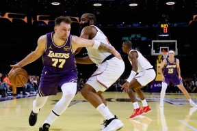 爱游戏体育-东契奇在快船比赛中回归赛场，挺进下一轮引发热议！的简单介绍