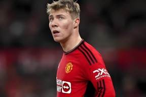 爱游戏-德布劳内新星比分优势明显表现惊艳，SKT未来可期！的简单介绍